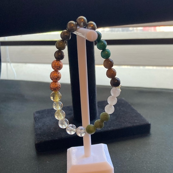 Earth Tone Colors in this Beaded Anklet. - Picture 5 of 10